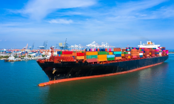 海上貨櫃運送