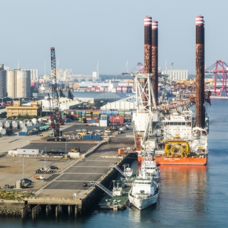 自由貿易港区サービス